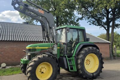 John deere 6810 met mailleux voorlader